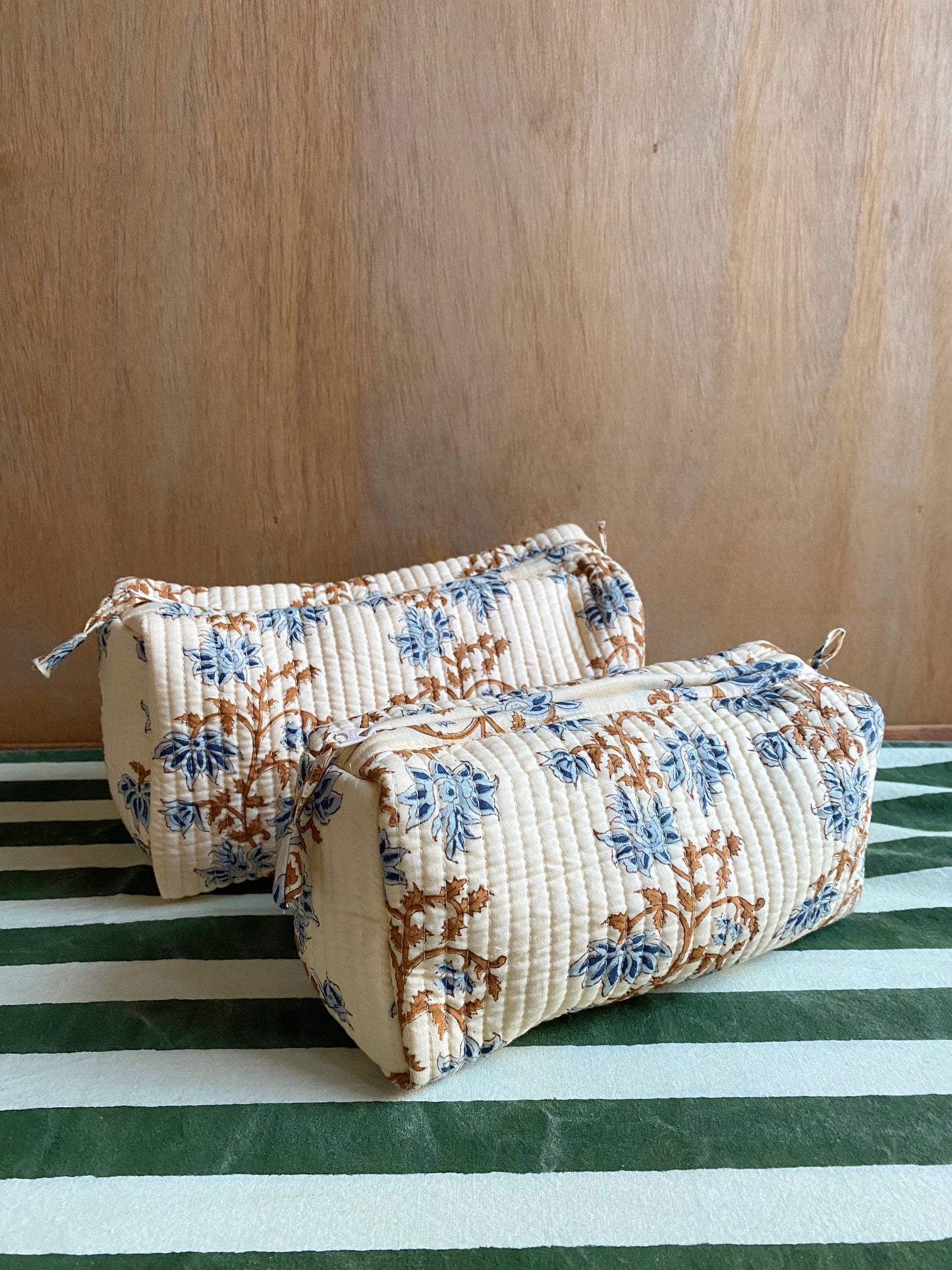 Toiletry bag- set of 2